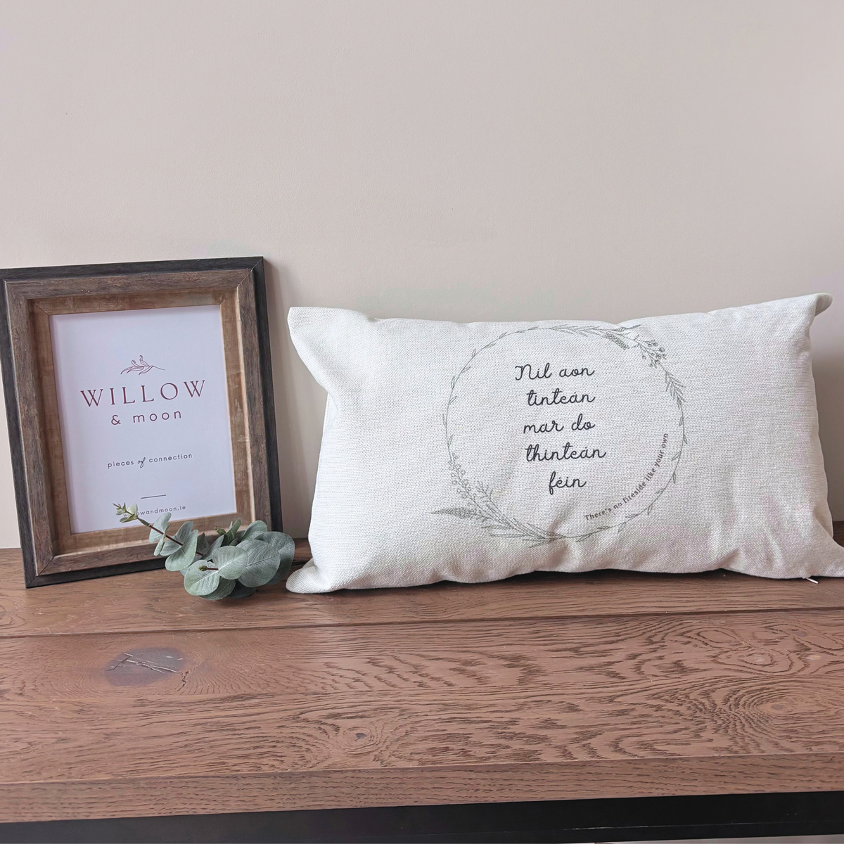 Níl Aon Tinteán Cushion – Irish “There’s No Place Like Home”